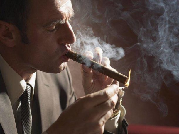 Как избавиться от запаха табака и сигарет в квартире: 27 способов