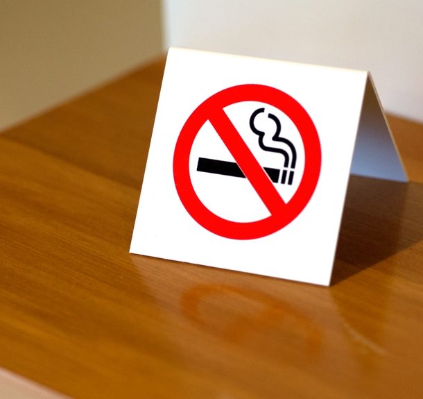 Как избавиться от запаха табака и сигарет в квартире: 27 способов