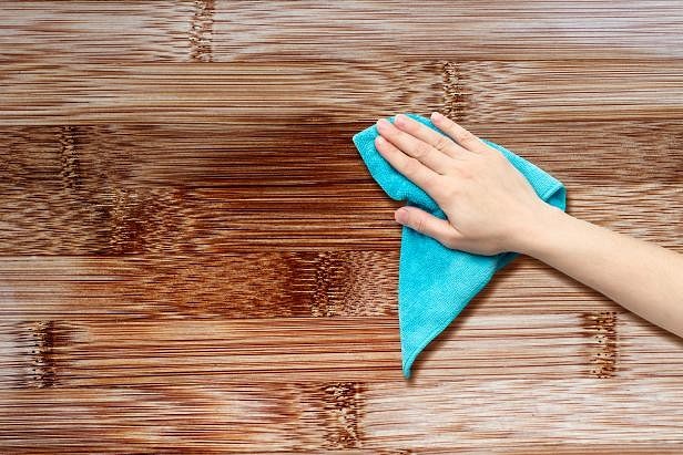 Как избавиться от запаха в шкафу с одеждой – 6 советов